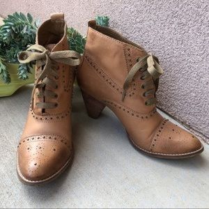 SCHULER AND SONS- Over The Moon lace-up booties